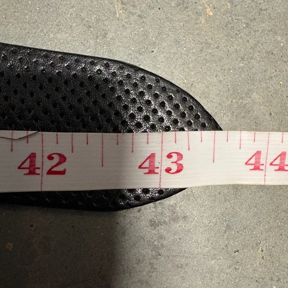 Unbranded Black Textured Belt Size 115/100 Silver Tone Buckle Made in Italy